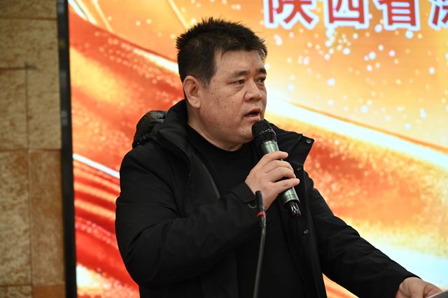 西部涂料“破局者”山城亮剑：硬核报告解码2026绿色转型“生存法则”