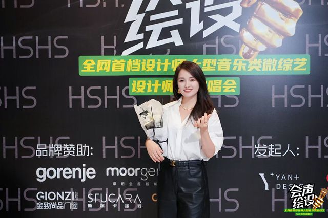 客户说，墙面旧了懒得换？她用十年免费维修，把客户痛点变成转介绍