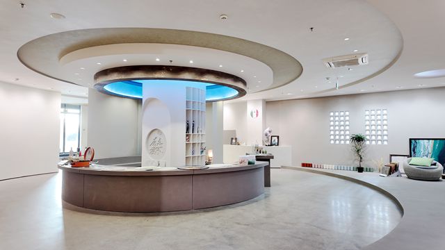 从华为总部到白云机场，为何顶尖客户都选他？——访大正彩翼董事长雷洪正