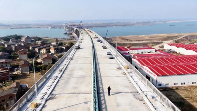 绿色防护 恒久守护 | 三棵树工业涂料护航昌南大桥，铸就赣江未来通途