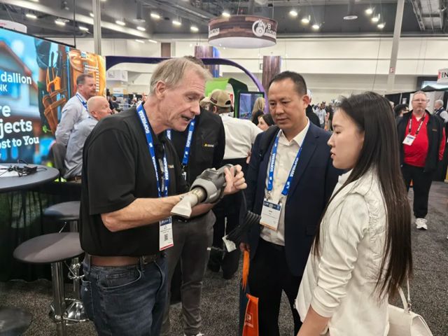 九阳防水执行董事、营销总经理刘启南赴美考察交流