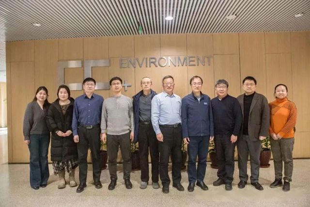富思特自洁型无电制冷涂料通过科技成果会议评审