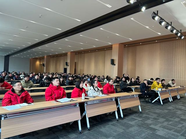 立春启新程 奋进向未来｜曼得丽涂料 2025 年终总结大会圆满召开