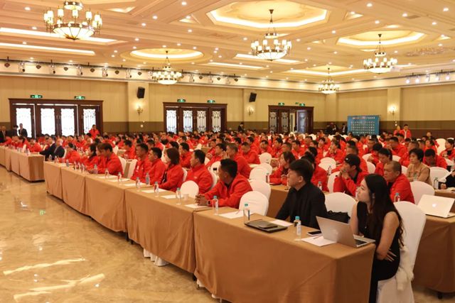 共促共进·赋能共赢——中国高端别墅外墙生态大会暨美惠石感漆经销商会议顺利召开