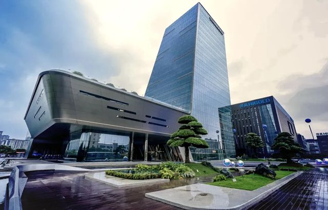 悍高集团新增一起对外投资，100%持股