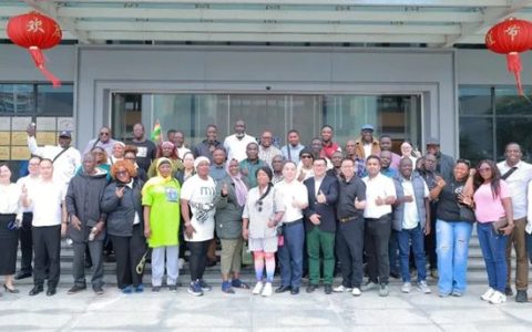 加纳代表团到访睿智高科，睿智以环保涂料搭建中非友谊之桥