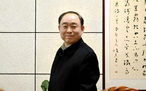 不靠地产、不卷价格：富思特凭什么穿越周期？——专访富思特新材料董事长郭祥恩