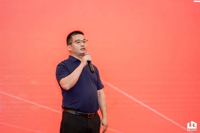 飞扬骏研亮相2026 河北建筑防水年会，天冬聚脲重塑防水盈利新格局