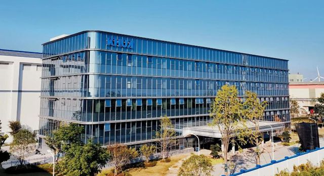 销量增长8%却遭遇利润“滑坡”,光华股份的年报揭示了什么行业信号?