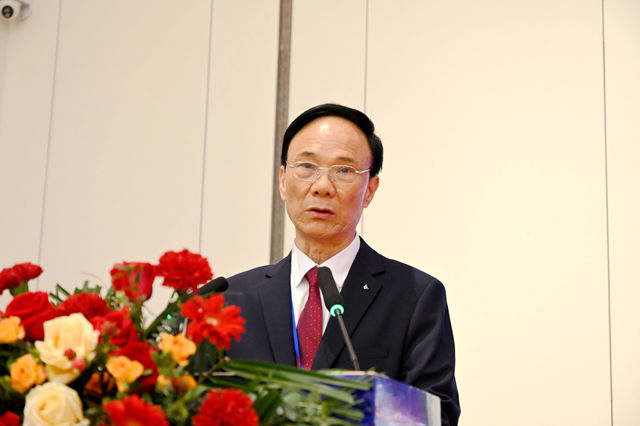 七秩砺剑，百年启航：菱湖漆70周年庆典背后的突围与远征