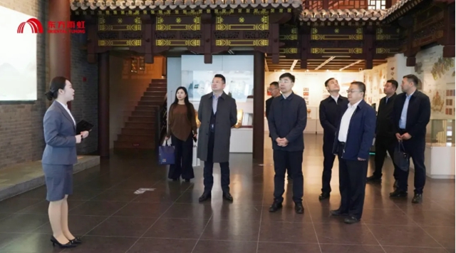 济南市天桥区委书记孟帅一行赴东方雨虹座谈交流